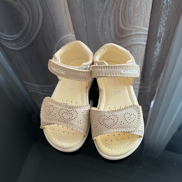 geox girls sandals